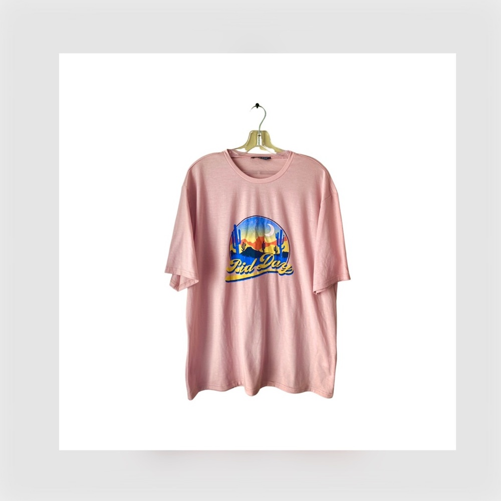 WOMEN’S OVERSIZED “BID DAY” T-SHIRT- SIZE S